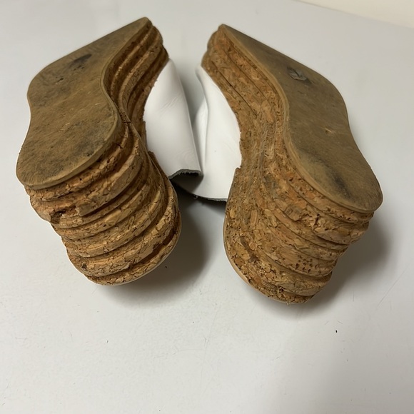 Andre Assous white sandals - Picture 6 of 6